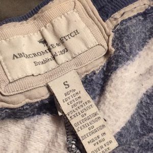 Abercrombie & Fitch Shorts - Abercrombie striped shorts Abercrombie & Fitch Shorts - Abercrombie striped shorts